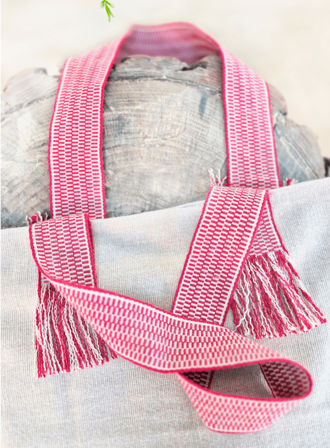 Bolso de alpaca beige con tejido artesanal y tintes natulares